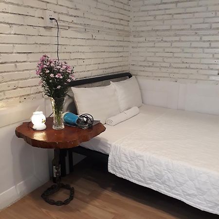 Phuong Van Hotel Хошимин Екстериор снимка