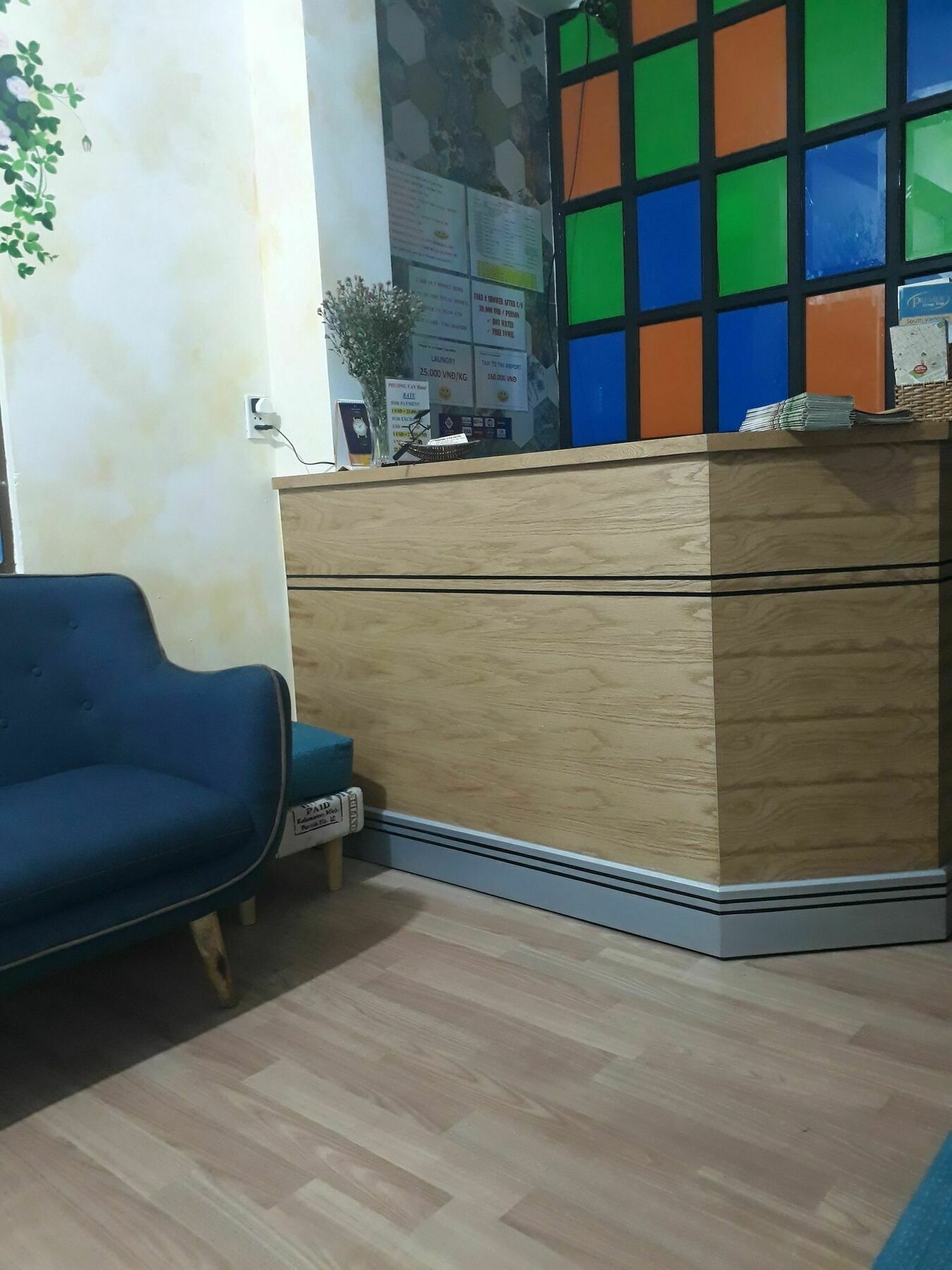 Phuong Van Hotel Хошимин Екстериор снимка