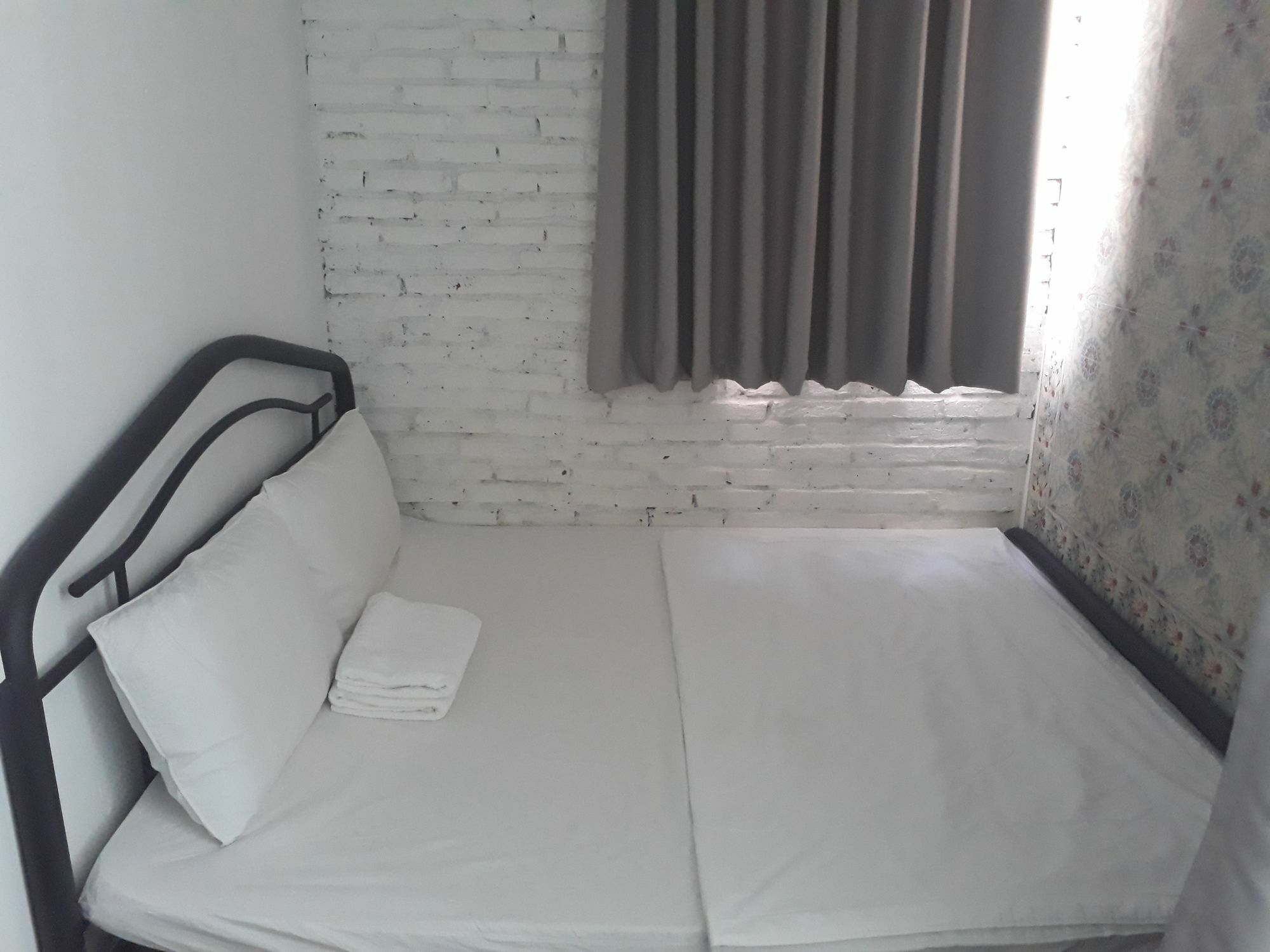 Phuong Van Hotel Хошимин Екстериор снимка