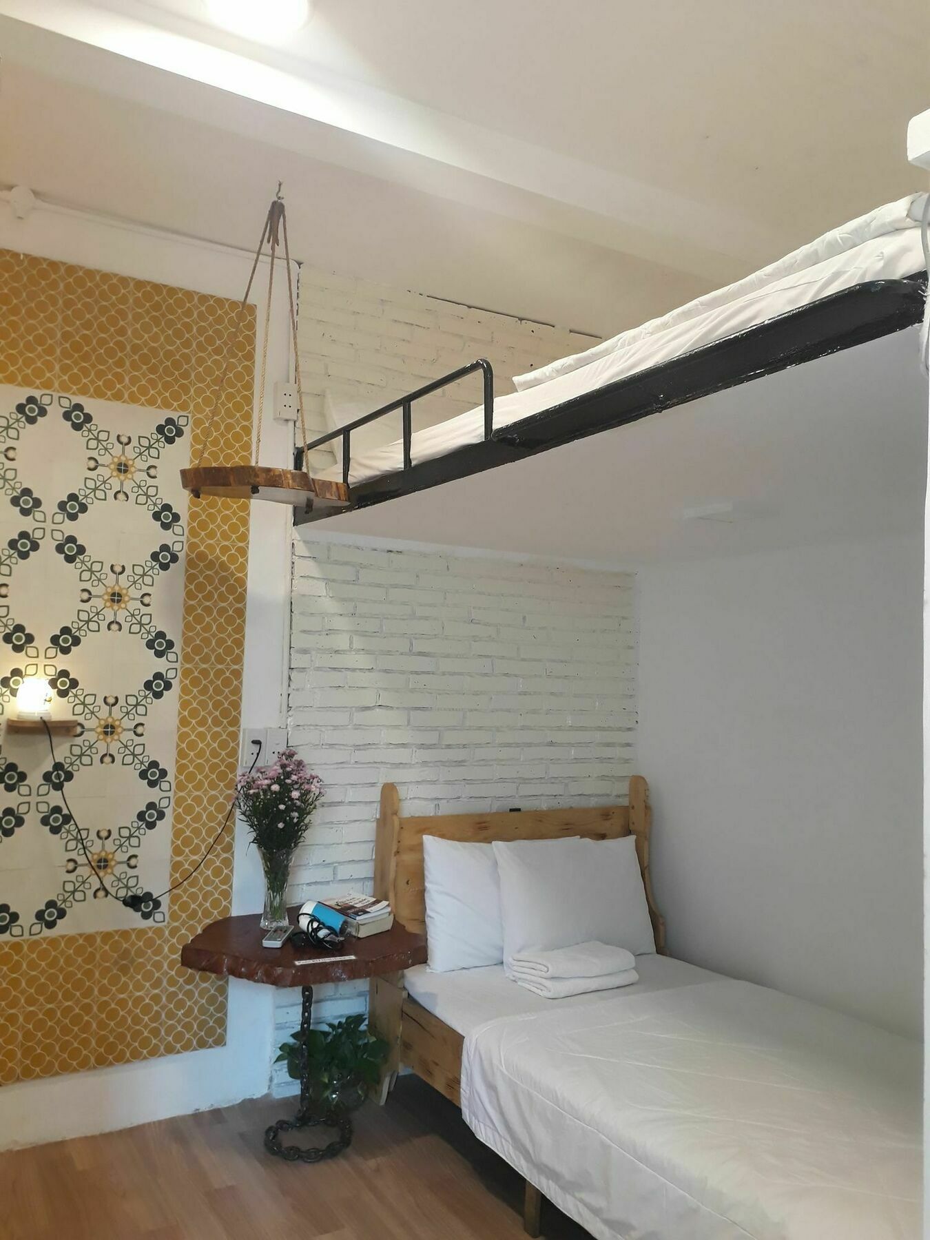 Phuong Van Hotel Хошимин Екстериор снимка
