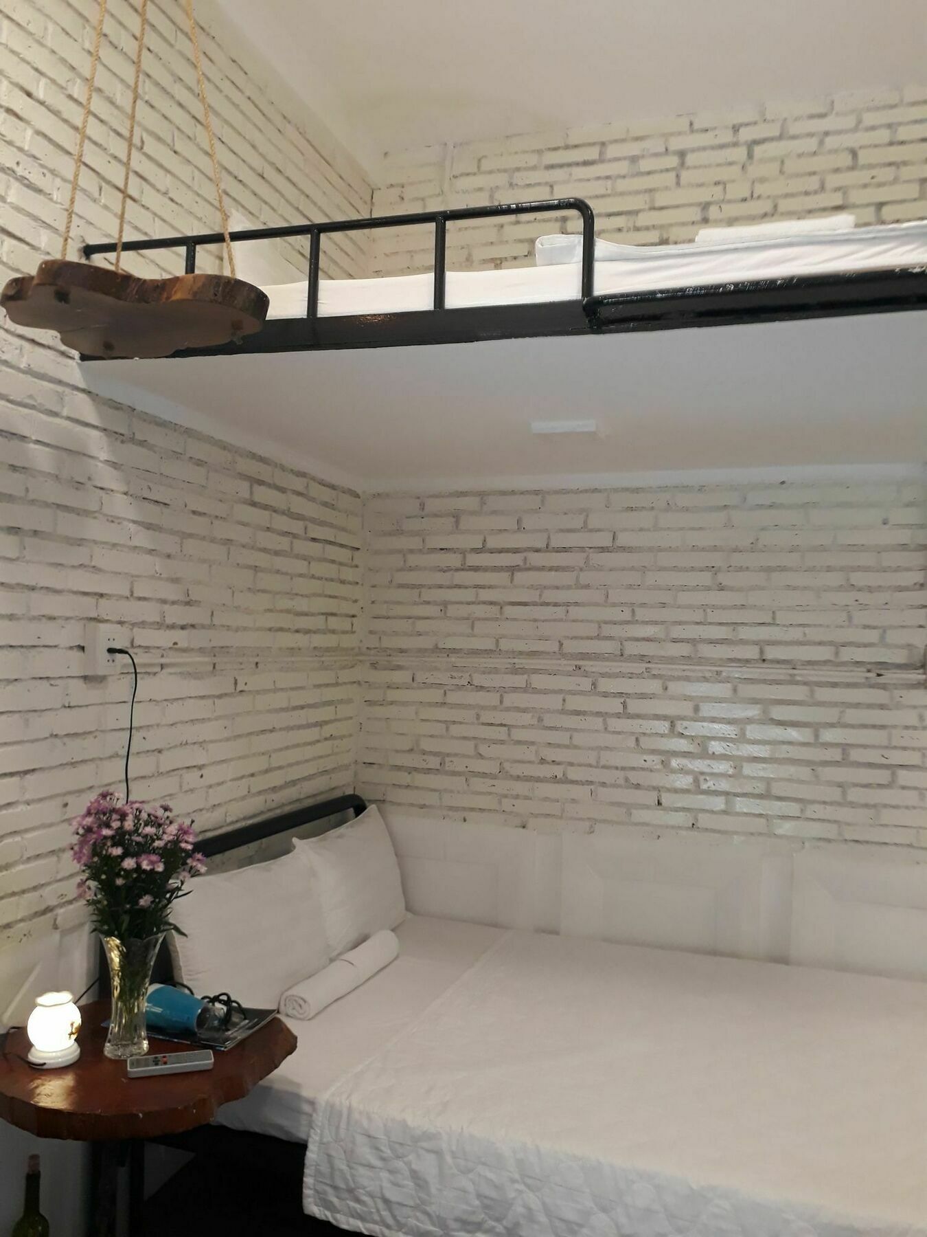 Phuong Van Hotel Хошимин Екстериор снимка